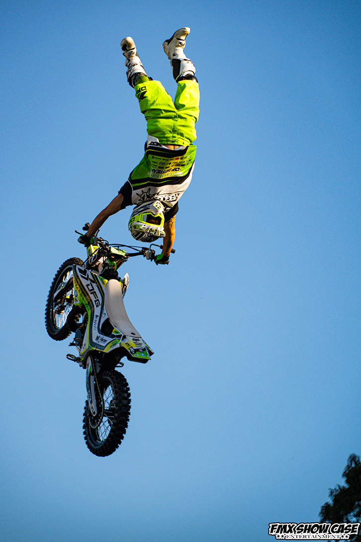 FMXSHOWCASEentertainment FMX SHOWCASE entertainment freestylemotocross フリースタイルモトクロス イベント スケジュール schedule event デモンストレーション demonstration レース フリースタイルモトクロス BDSバイクセンサー 中古バイク バイクショップ 千葉県 柏市 オークション バイクイベント ロードバイク オフロードバイク スクーター 原付き